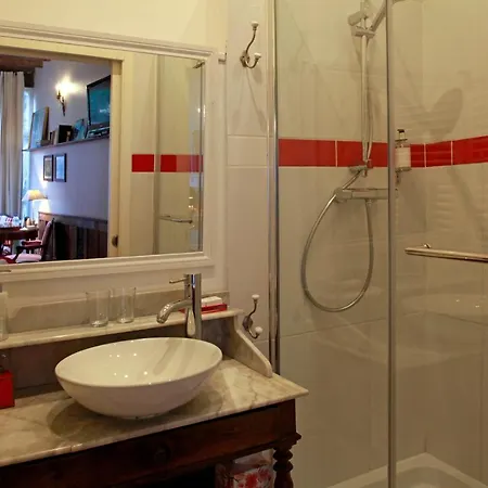 Les De Mathilde Angers