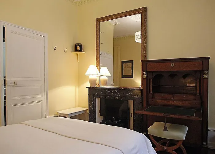 Les De Mathilde Angers